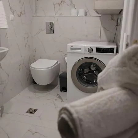 Mariangelas House 아파트 *