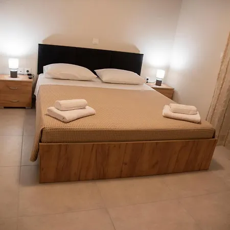 Апартаменти Mariangelas House